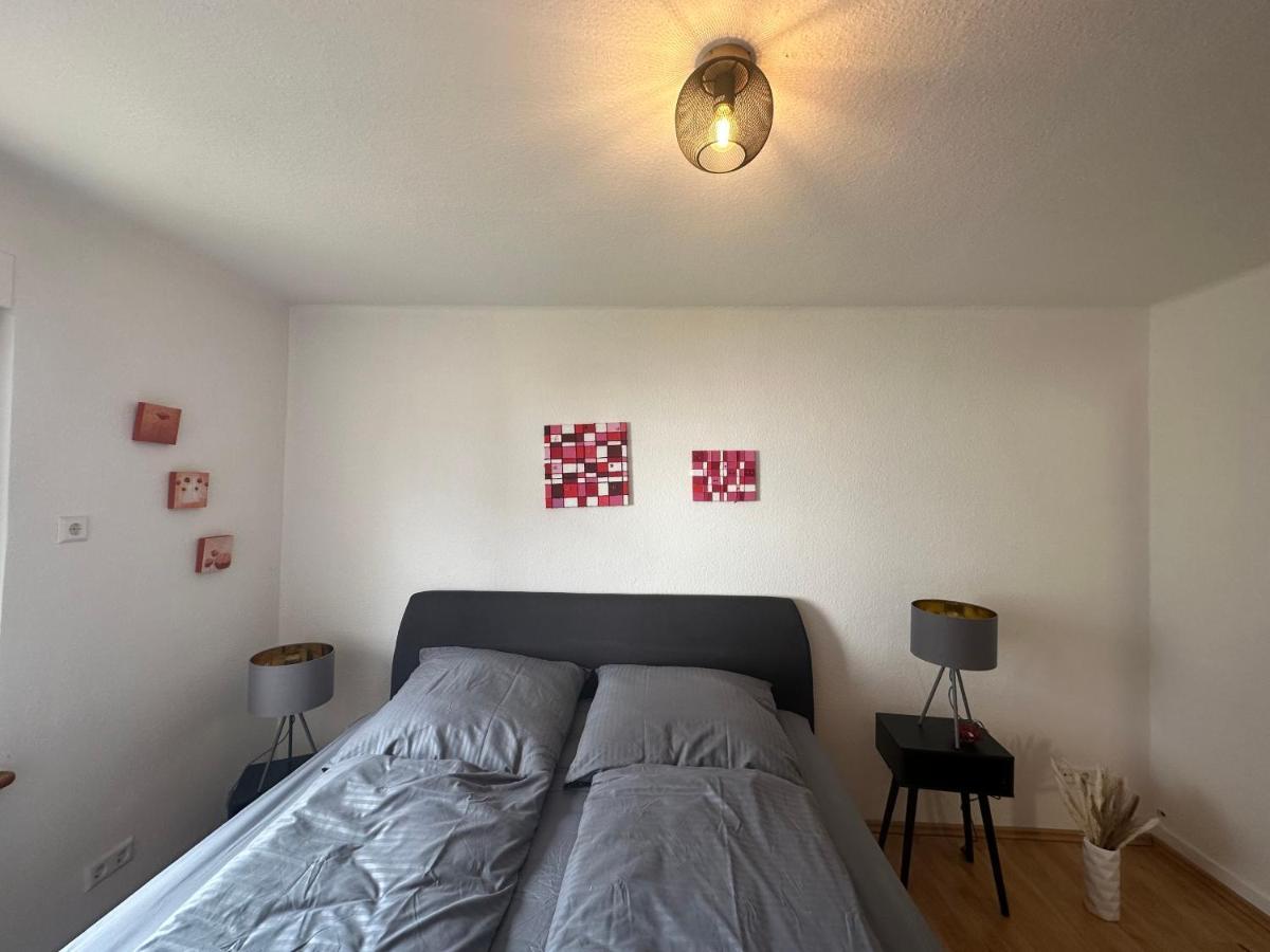 Ferienwohnung Zentral In Stadt- Und Bodenseenahe Friedrichshafen Exteriör bild