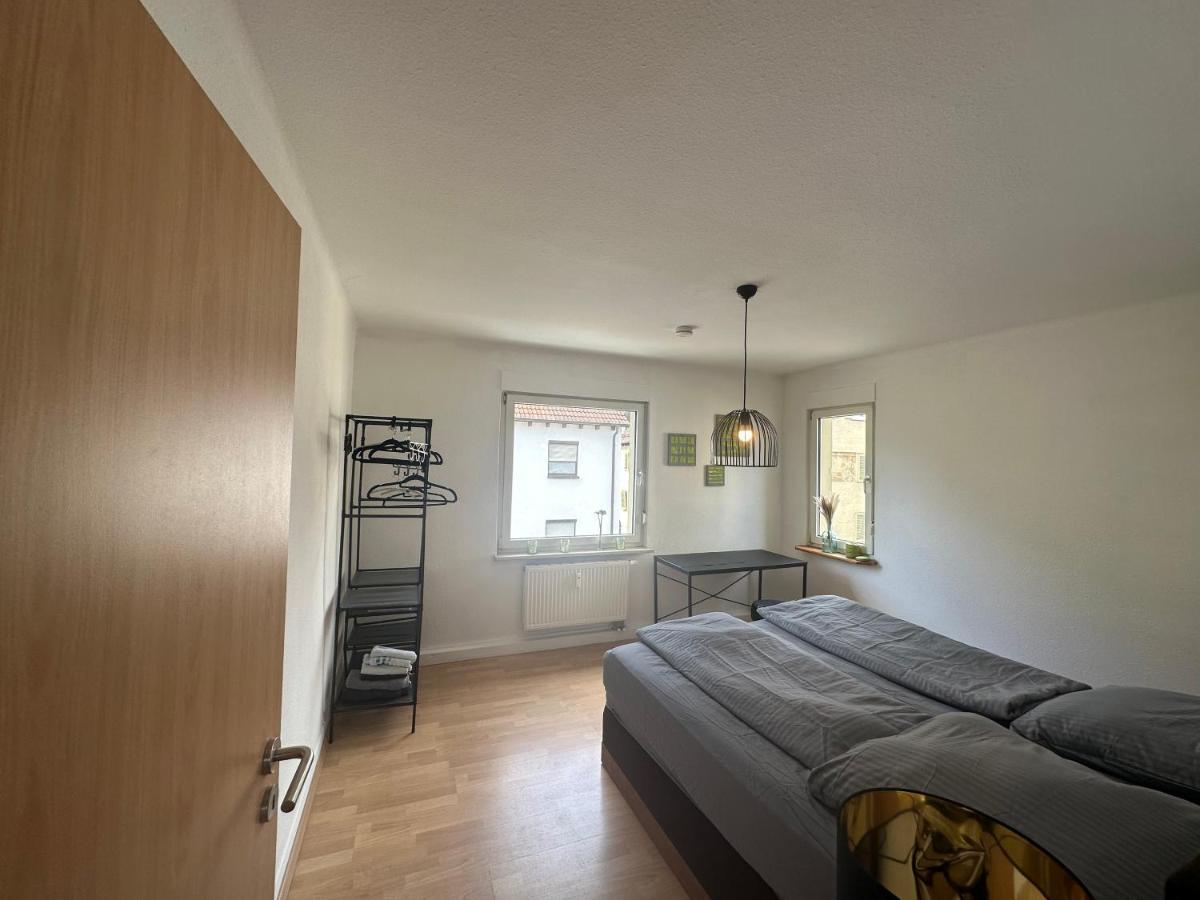 Ferienwohnung Zentral In Stadt- Und Bodenseenahe Friedrichshafen Exteriör bild